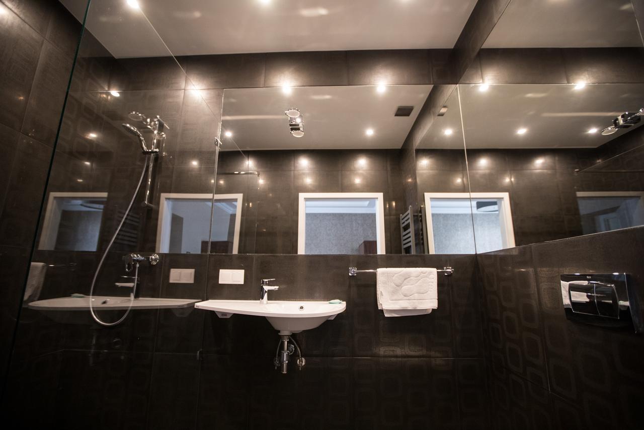 Bristol Residence Бытом Экстерьер фото