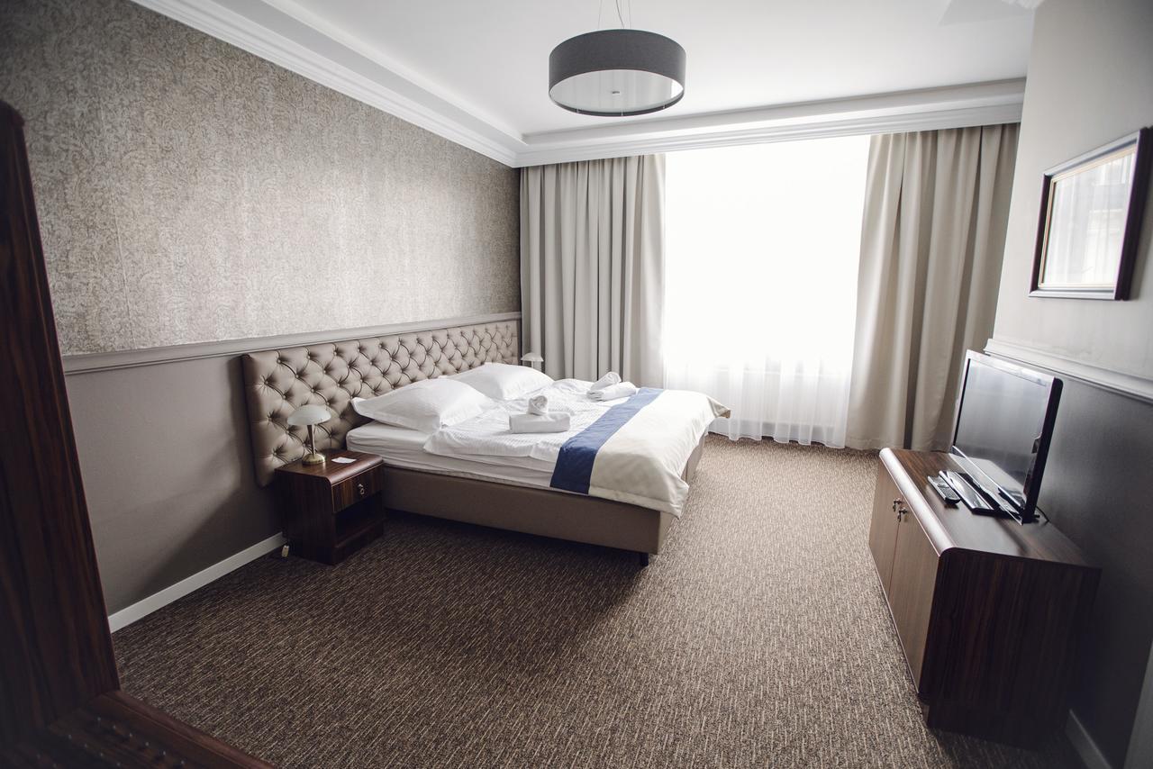 Bristol Residence Бытом Экстерьер фото