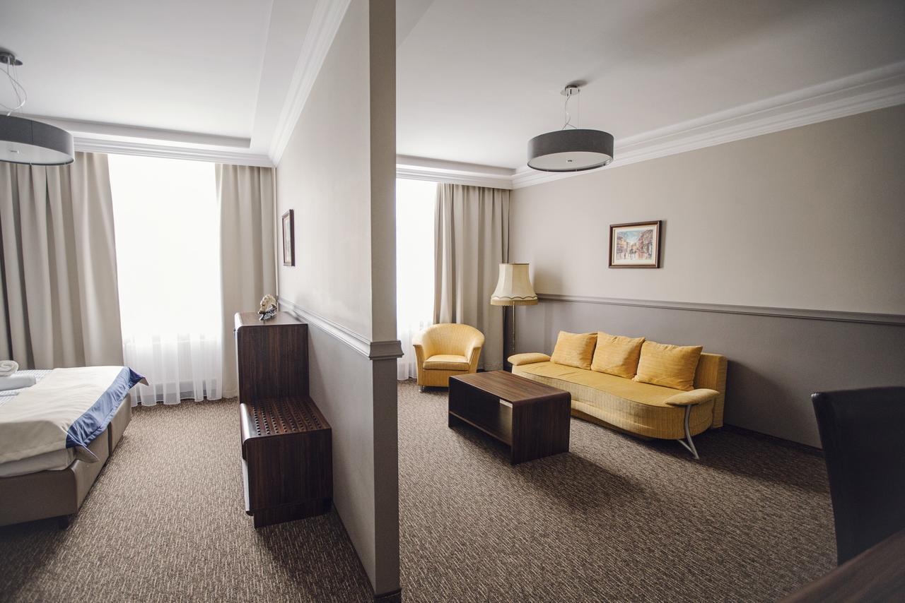 Bristol Residence Бытом Экстерьер фото