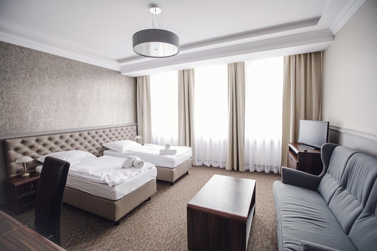 Bristol Residence Бытом Экстерьер фото