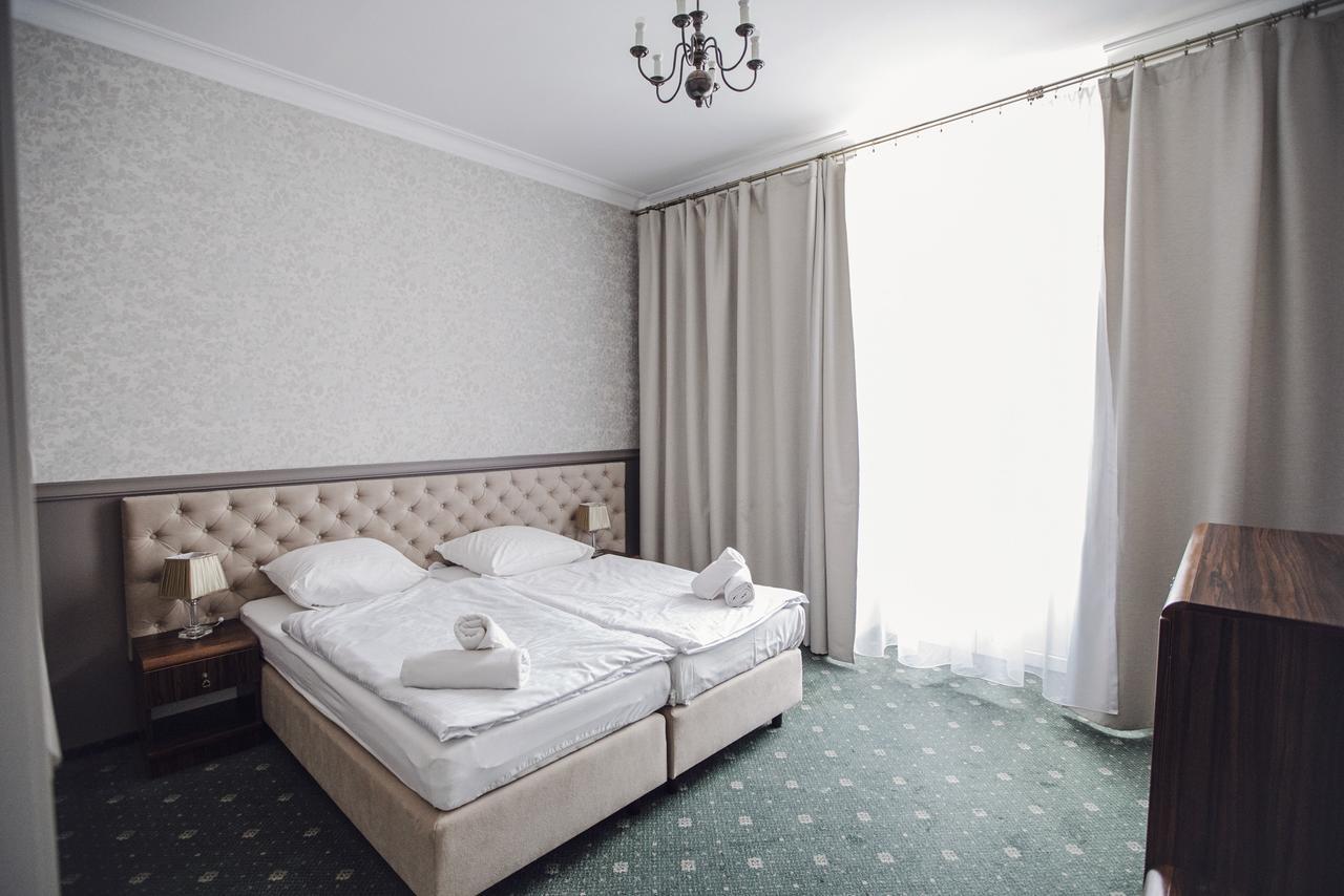 Bristol Residence Бытом Экстерьер фото